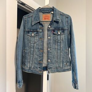 Levi Jean Jacket - Like New